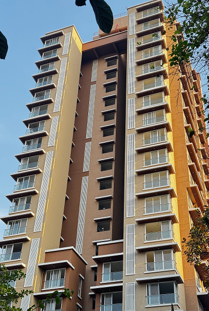 End-to-End-uPVC-Fins-Installation-on-Building-Facade-–-Elite-Fins-India